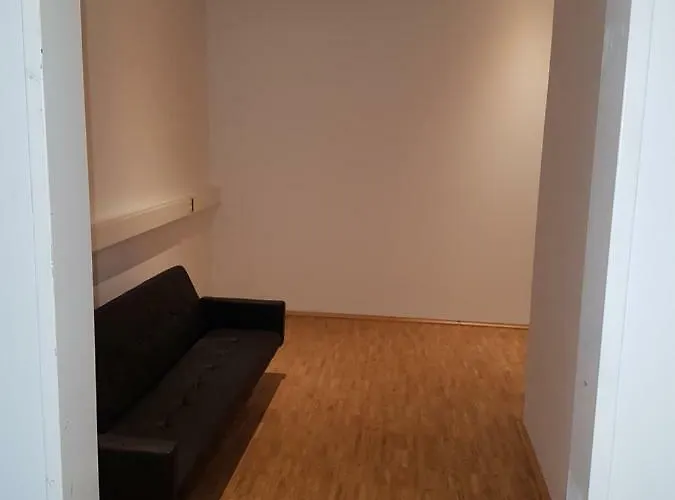 Daire Wohnen Im Souterrain Einer